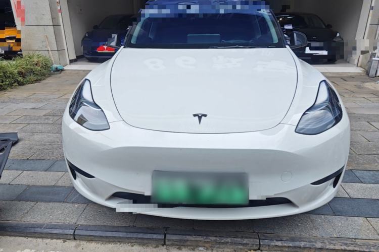 Used Tesla Model Y 2023 Rear-Wheel-Drive Version Front