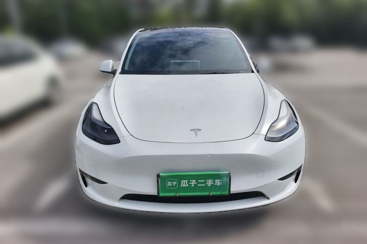 Used Tesla Model Y 2023 Long-Range All-Wheel-Drive Version Front