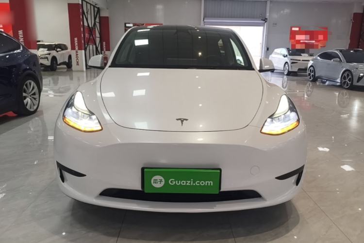 Used Tesla Model Y 2023 Rear-Wheel-Drive Version Front