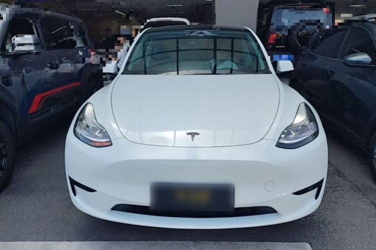 Used Tesla Model Y 2023 Rear-Wheel-Drive Version Front