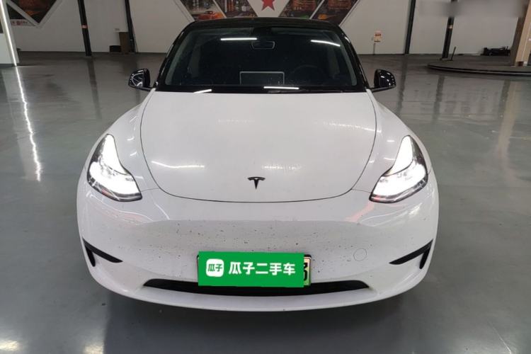 Used Tesla Model Y 2023 Rear-Wheel-Drive Version Front