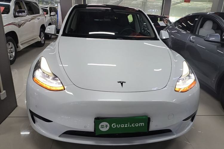 Used Tesla Model Y 2023 Rear-Wheel-Drive Version Front