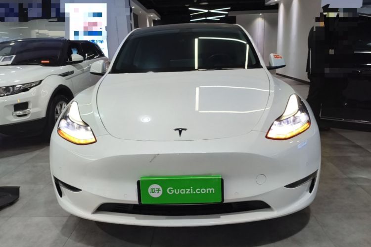 Used Tesla Model Y 2023 Long-Range All-Wheel-Drive Version Front