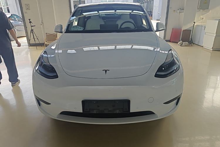 Used Tesla Model Y 2023 Rear-Wheel-Drive Version Front