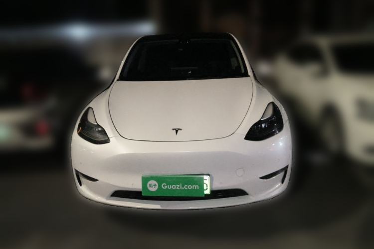 Used Tesla Model Y 2023 Long-Range All-Wheel-Drive Version Front