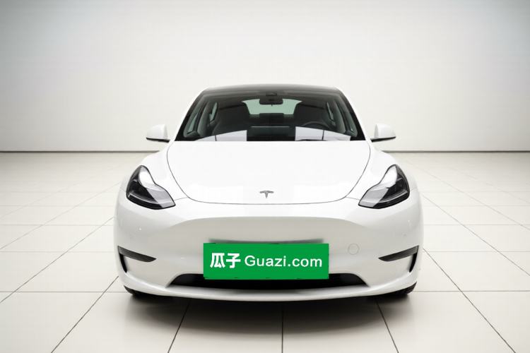 Used Tesla Model Y 2023 Long-Range All-Wheel-Drive Version Front