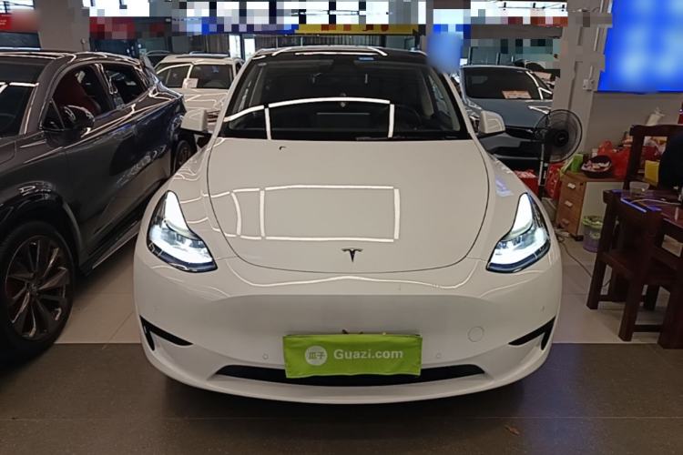 Used Tesla Model Y 2023 Rear-Wheel-Drive Version Front