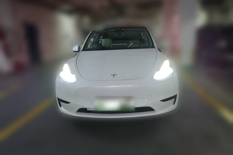 Used Tesla Model Y 2023 Rear-Wheel-Drive Version Front