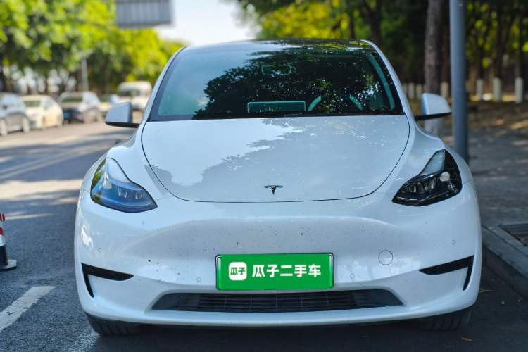Used Tesla Model Y 2023 Rear-Wheel-Drive Version Front