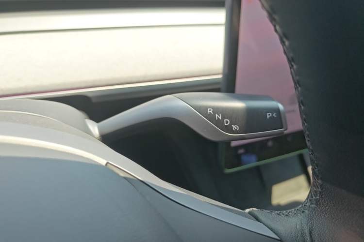 Used Tesla Model Y 2023 Rear-Wheel-Drive Version Gear Lever