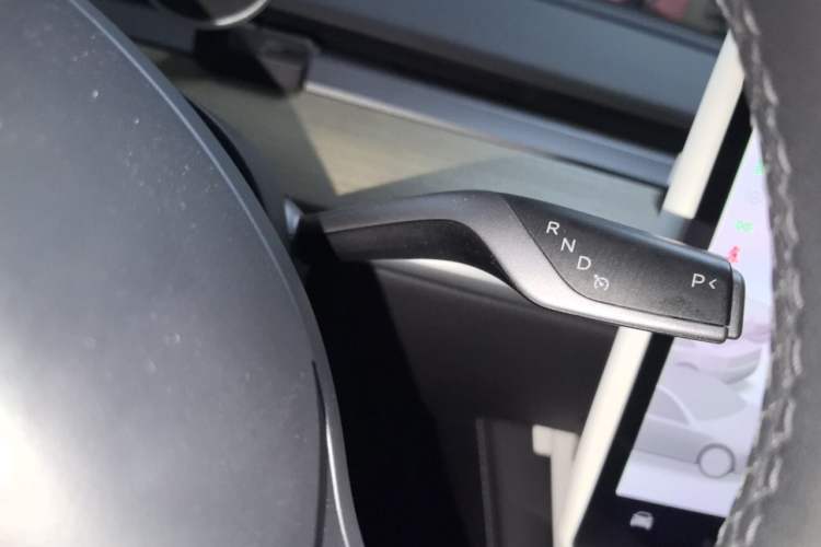 Used Tesla Model Y 2023 Long-Range All-Wheel-Drive Version Gear Lever