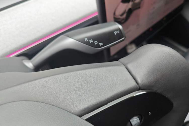 Used Tesla Model Y 2023 Rear-Wheel-Drive Version Gear Lever