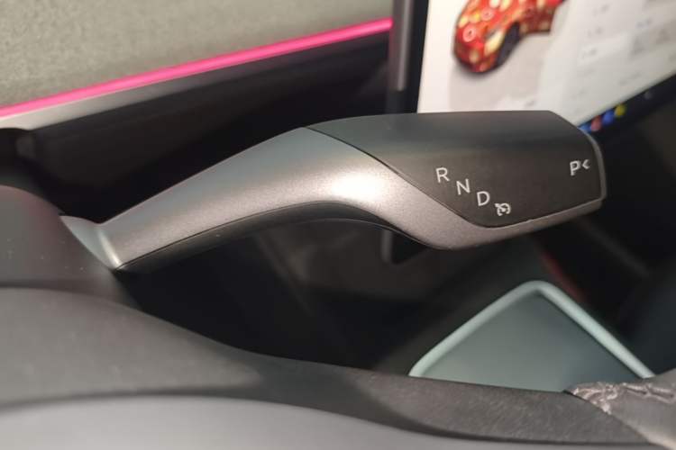 Used Tesla Model Y 2023 Rear-Wheel-Drive Version Gear Lever