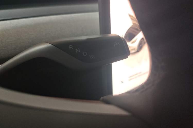 Used Tesla Model Y 2023 Long-Range All-Wheel-Drive Version Gear Lever