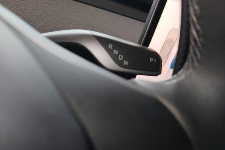 Used Tesla Model Y 2023 Rear-Wheel-Drive Version Gear Lever