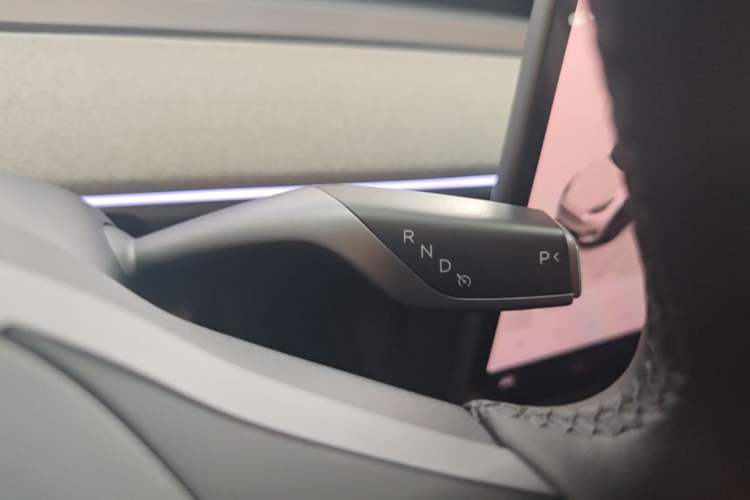 Used Tesla Model Y 2023 Long-Range All-Wheel-Drive Version Gear Lever