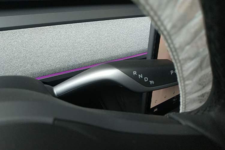 Used Tesla Model Y 2023 Long-Range All-Wheel-Drive Version Gear Lever