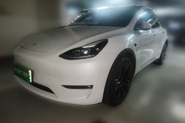 Used Tesla Model Y 2023 Long-Range All-Wheel-Drive Version