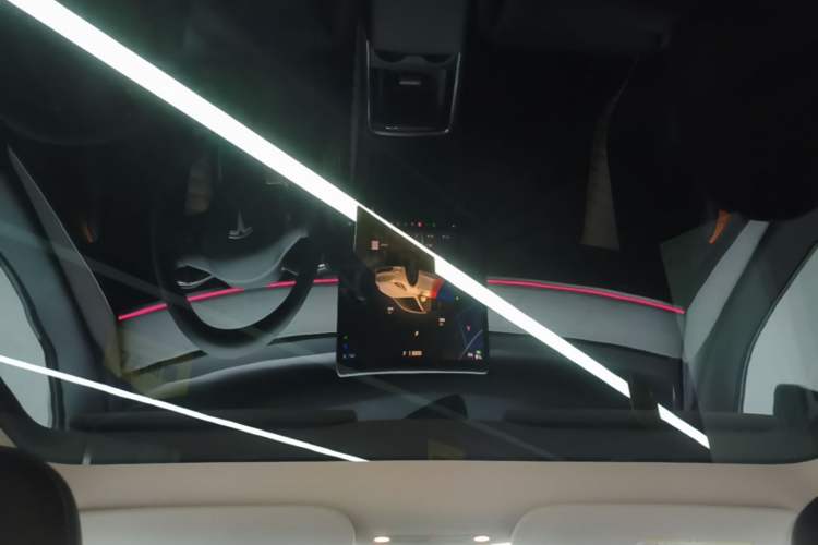 Used Tesla Model Y 2023 Rear-Wheel-Drive Version Headliner