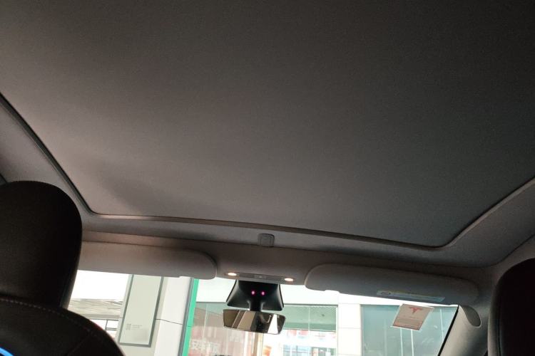 Used Tesla Model Y 2023 Rear-Wheel-Drive Version Headliner