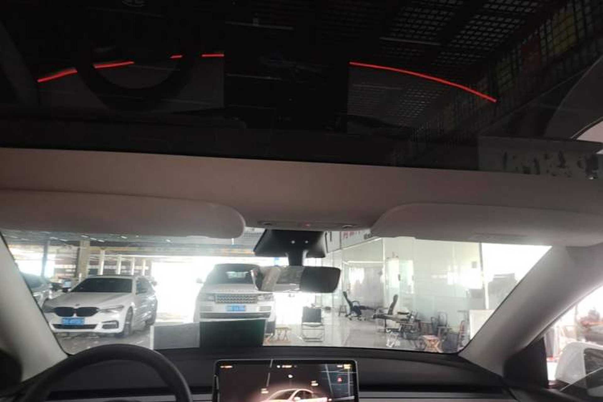 Used Tesla Model Y 2023 Long-Range All-Wheel-Drive Version Headliner