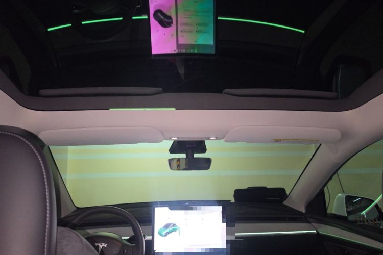 Used Tesla Model Y 2023 Rear-Wheel-Drive Version Headliner