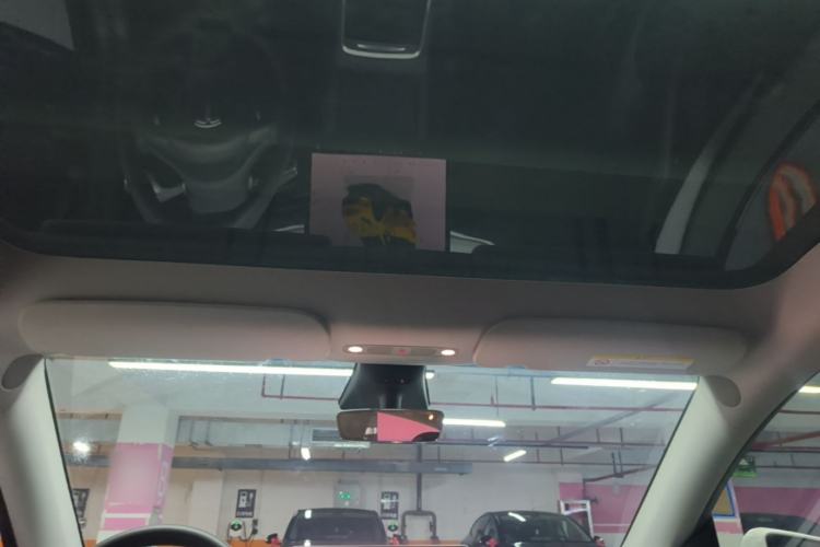 Used Tesla Model Y 2023 Rear-Wheel-Drive Version Headliner