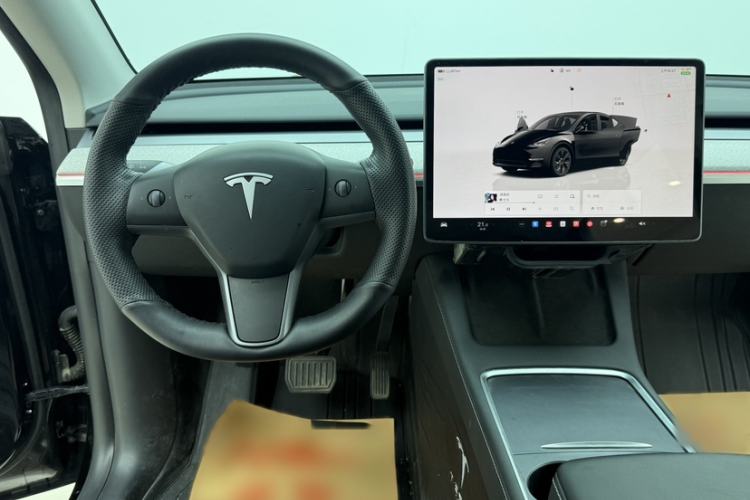 Used Tesla Model Y 2023 Rear-Wheel-Drive Version Interior 1