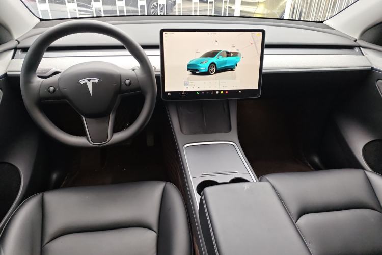 Used Tesla Model Y 2023 Long-Range All-Wheel-Drive Version Interior 2