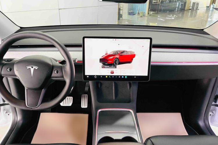 Used Tesla Model Y 2023 High-Performance All-Wheel-Drive Version Interior 4