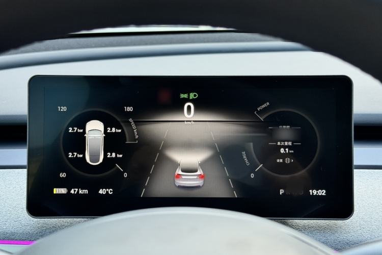 Used Tesla Model Y 2023 Rear-Wheel-Drive Version Interior 4