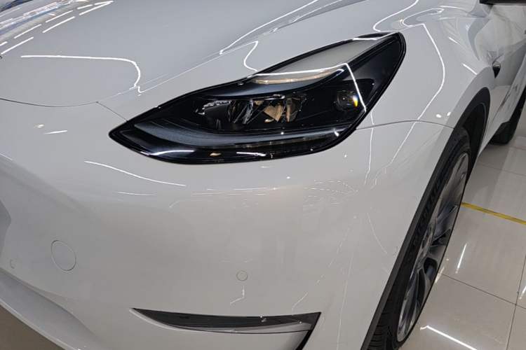 Used Tesla Model Y 2023 High-Performance All-Wheel-Drive Version Left Front Headlight
