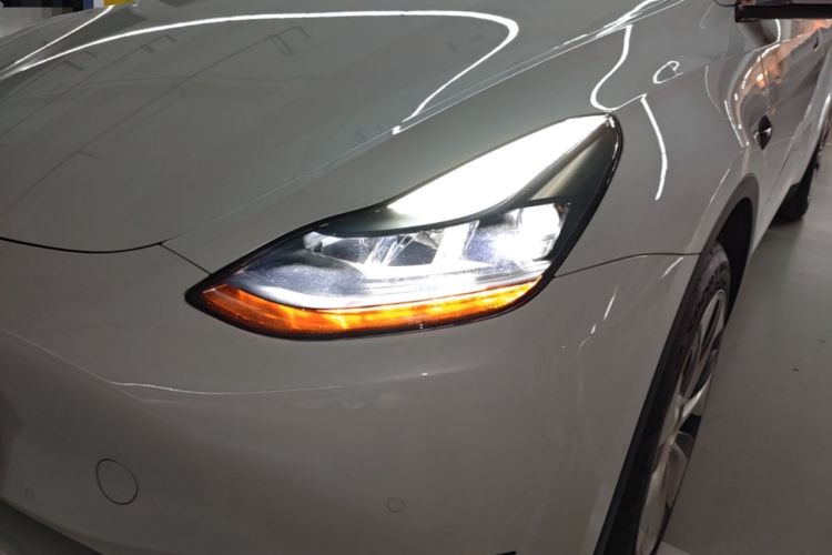 Used Tesla Model Y 2023 Long-Range All-Wheel-Drive Version Left Front Headlight