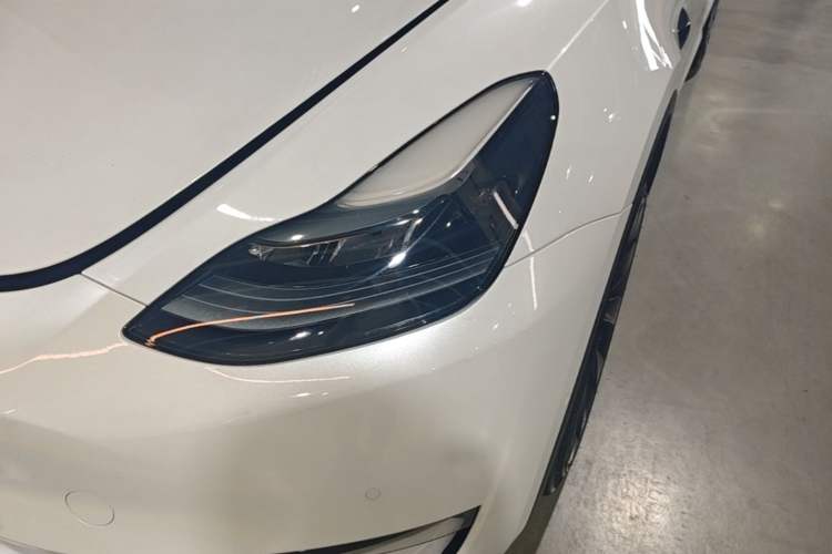 Used Tesla Model Y 2023 Long-Range All-Wheel-Drive Version Left Front Headlight