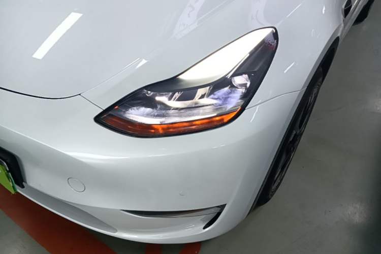 Used Tesla Model Y 2023 Long-Range All-Wheel-Drive Version Left Front Headlight