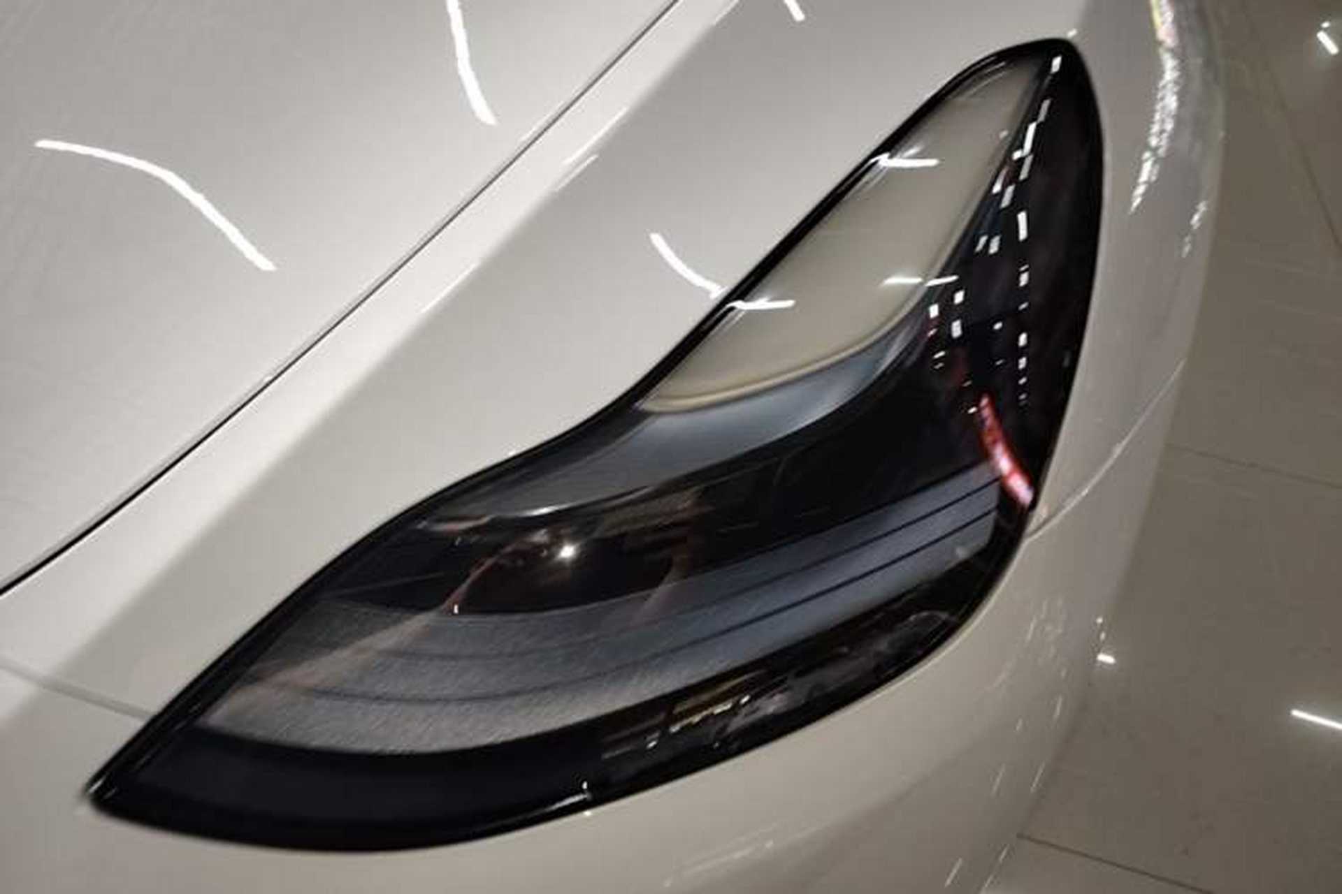 Used Tesla Model Y 2023 Long-Range All-Wheel-Drive Version Left Front Headlight