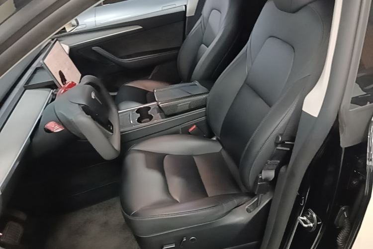 Used Tesla Model Y 2023 Rear-Wheel-Drive Version Left Front Seat