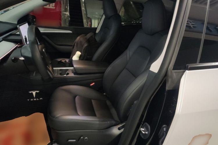 Used Tesla Model Y 2023 Rear-Wheel-Drive Version Left Front Seat
