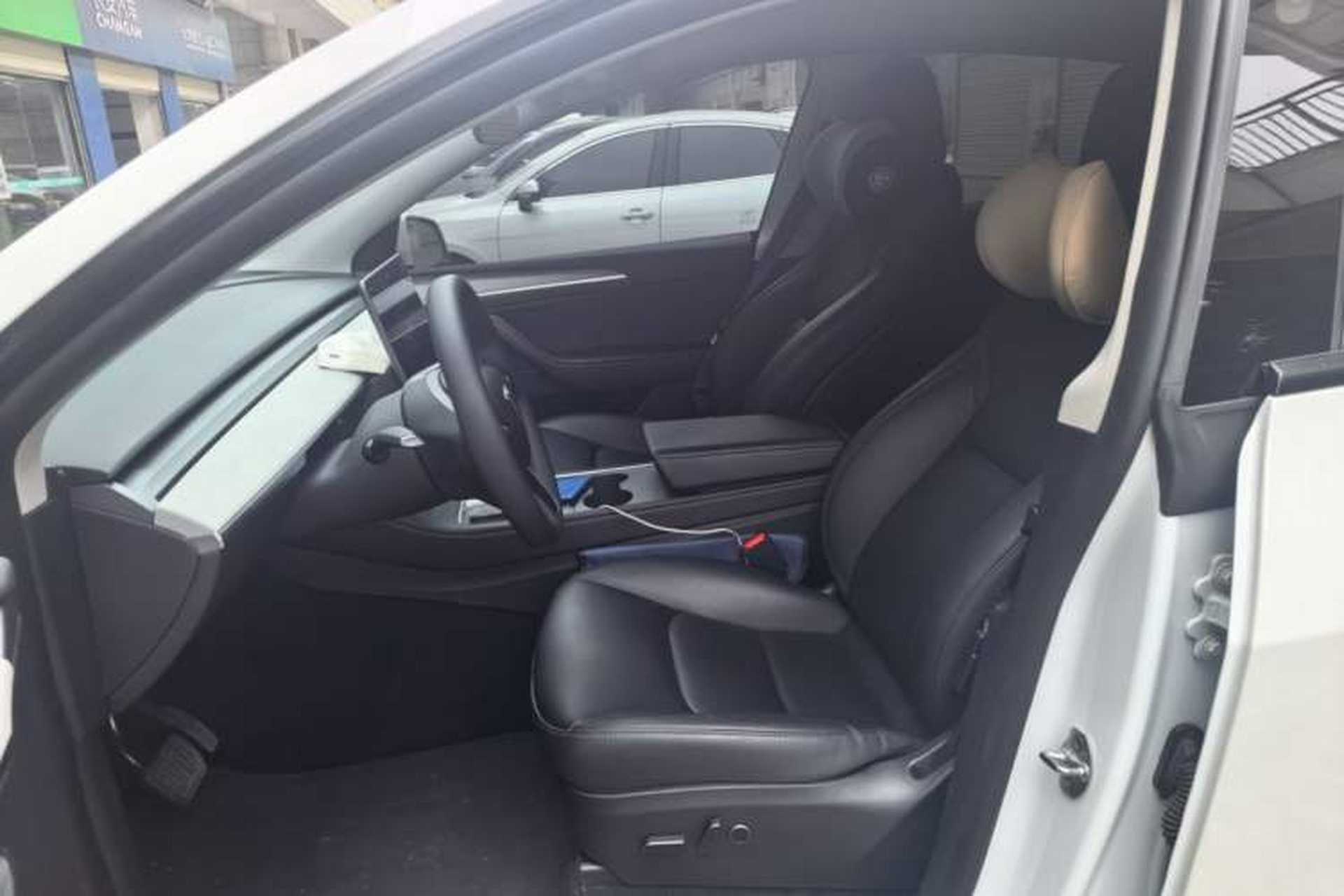 Used Tesla Model Y 2023 Rear-Wheel-Drive Version Left Front Seat