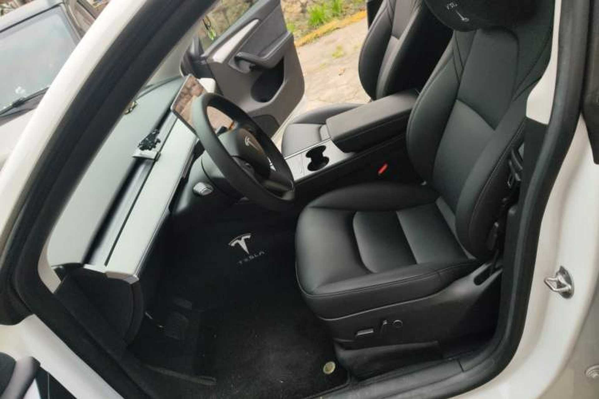Used Tesla Model Y 2023 Rear-Wheel-Drive Version Left Front Seat