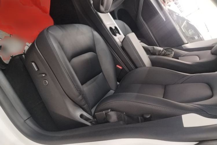 Used Tesla Model Y 2023 Rear-Wheel-Drive Version Left Front Seat