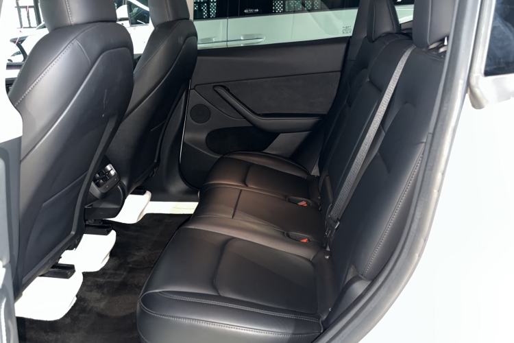 Used Tesla Model Y 2023 Rear-Wheel-Drive Version Left Rear Seat