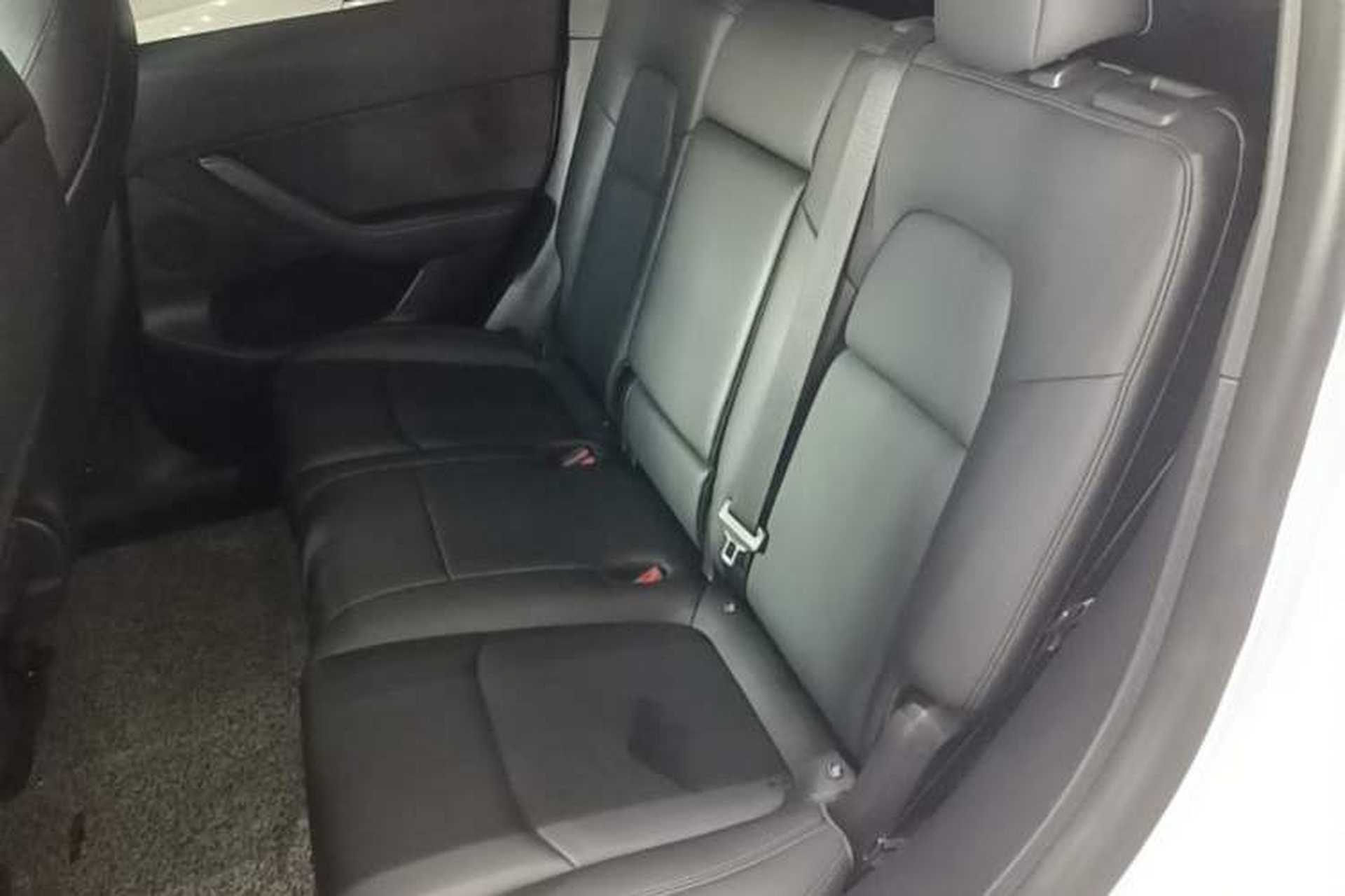 Used Tesla Model Y 2023 Rear-Wheel-Drive Version Left Rear Seat