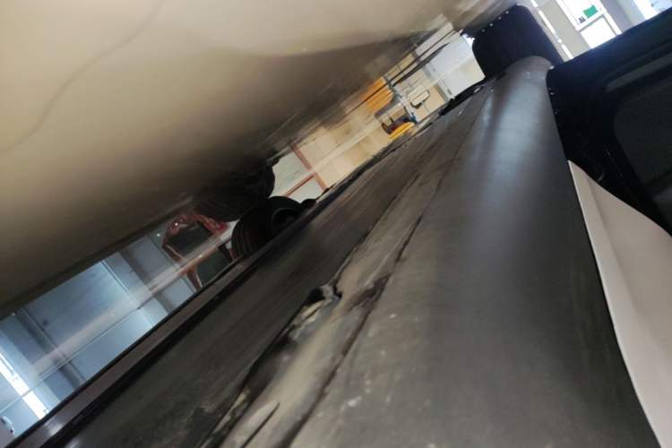 Used Tesla Model Y 2023 Rear-Wheel-Drive Version Left Side Sill