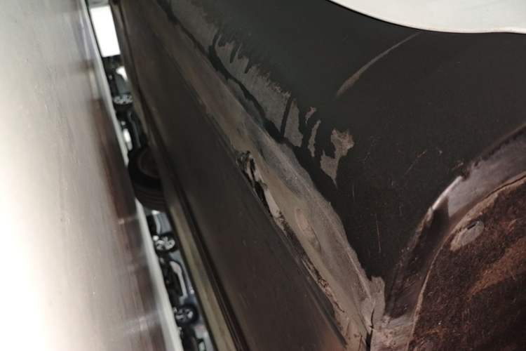 Used Tesla Model Y 2023 Long-Range All-Wheel-Drive Version Left Side Sill