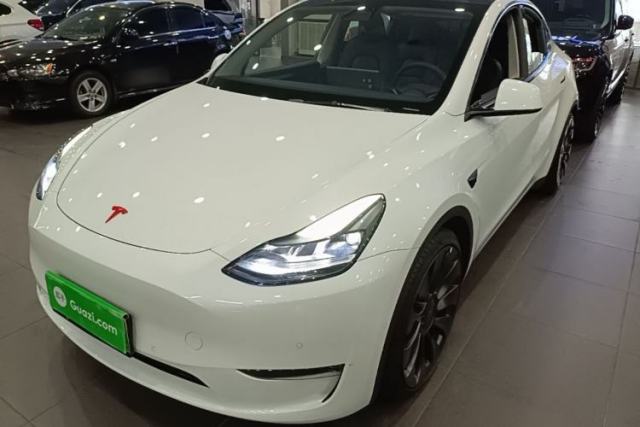 Used Tesla Model Y 2023 High-Performance All-Wheel-Drive Version