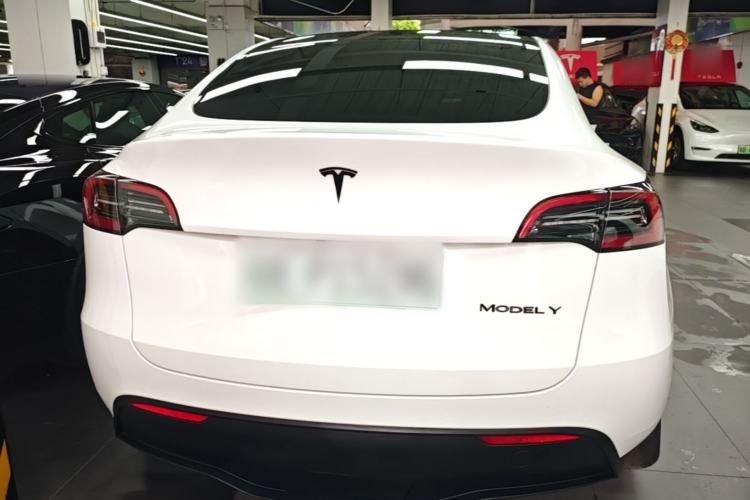 Used Tesla Model Y 2023 Long-Range All-Wheel-Drive Version Rear