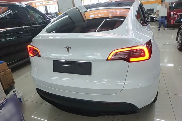 Used Tesla Model Y 2023 Long-Range All-Wheel-Drive Version Rear