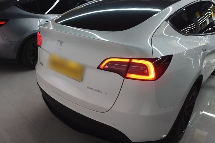 Used Tesla Model Y 2023 Rear-Wheel-Drive Version Rear