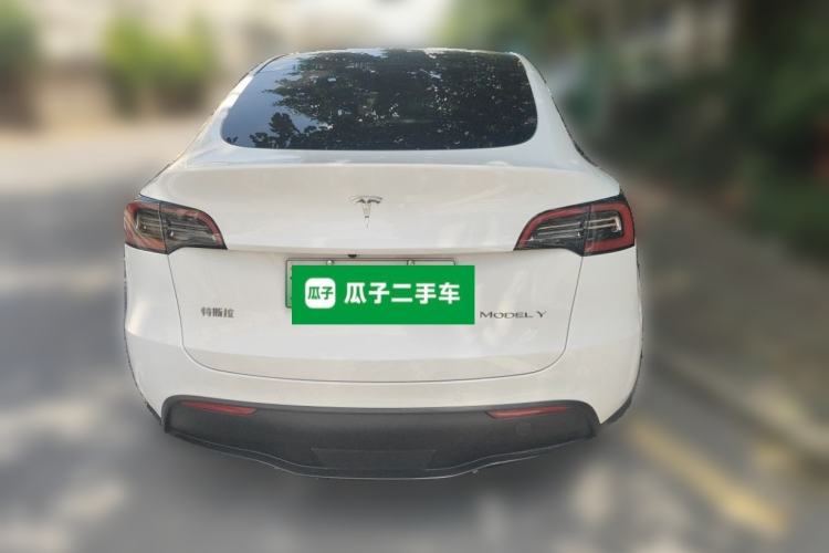 Used Tesla Model Y 2023 Long-Range All-Wheel-Drive Version Rear